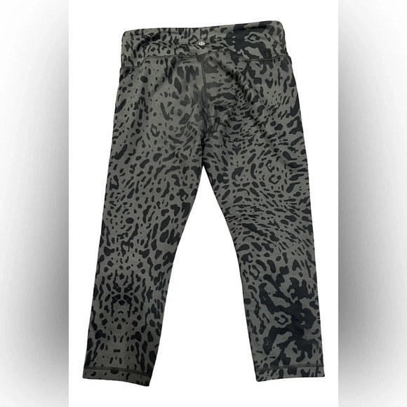 Lululemon High Times Pant Cropped Cherry Cheetah Dark Slate Black Size 8 - Picture 2 of 5